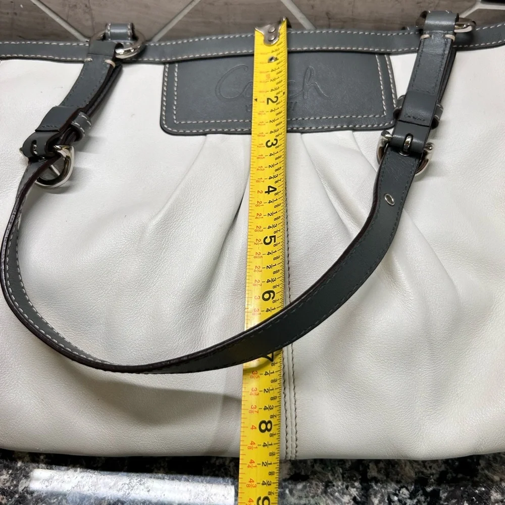 Original COACH Ivory & Gray Classic Shoulder Bag – F13759 - Picture 15 of 16